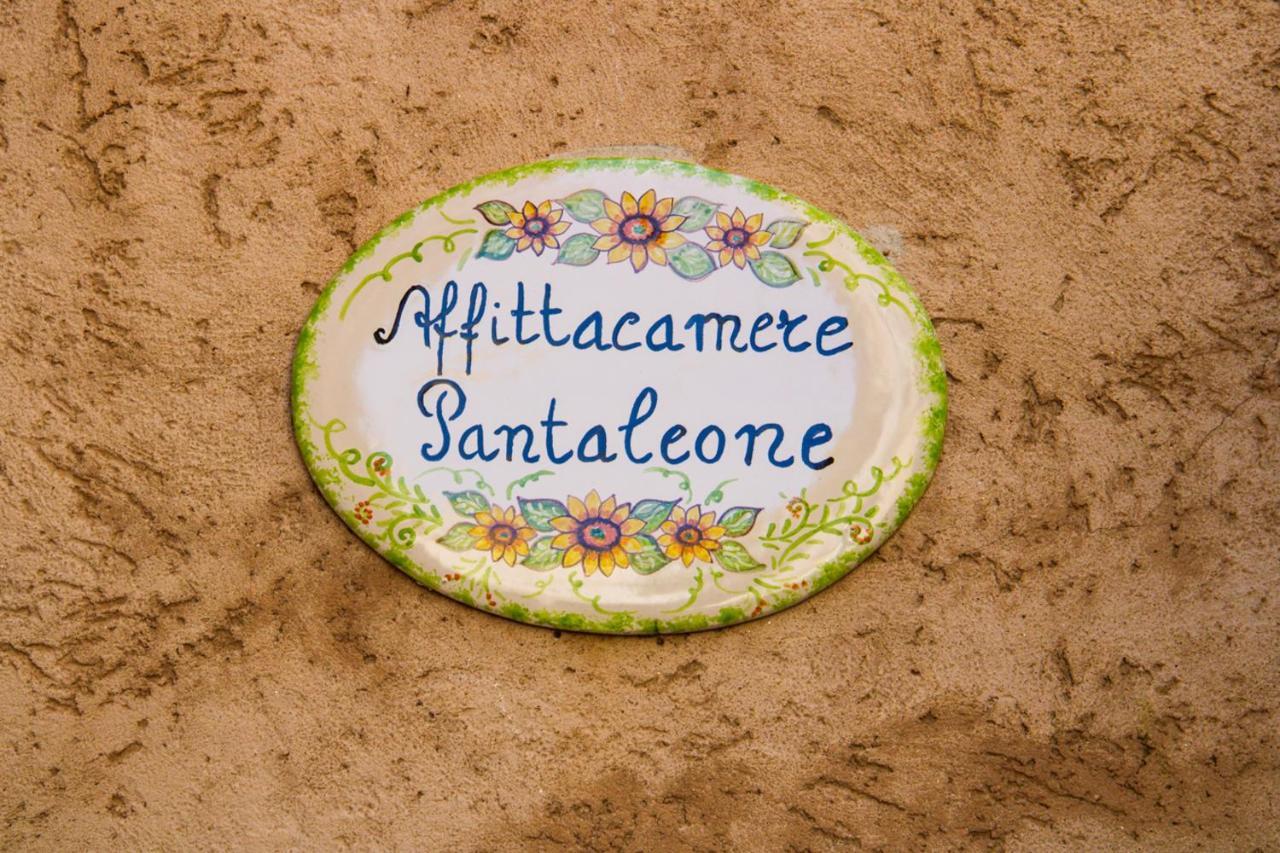 Affittacamere Pantaleone カメロータ エクステリア 写真